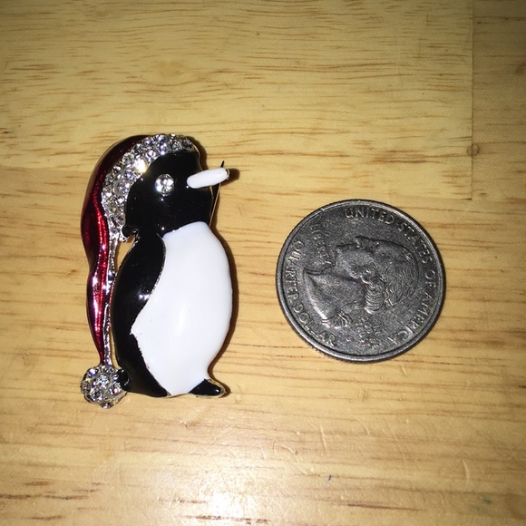 ▪️Christmas ▪️Penguin Brooch NWT - Picture 5 of 5